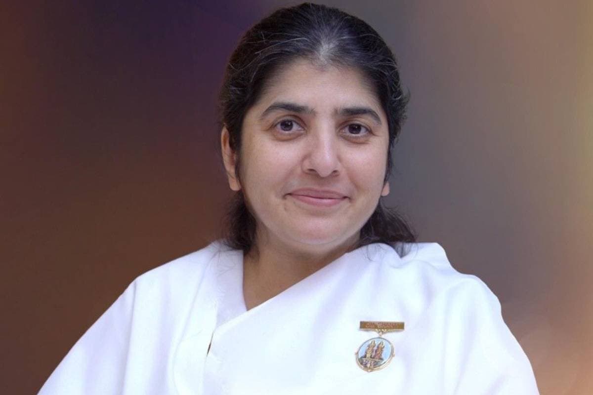 किसी को दी हुई खुशी हमेशा लौटकर हमारे पास आती है – पढ़ें बीके शिवानी के अनमोल विचार