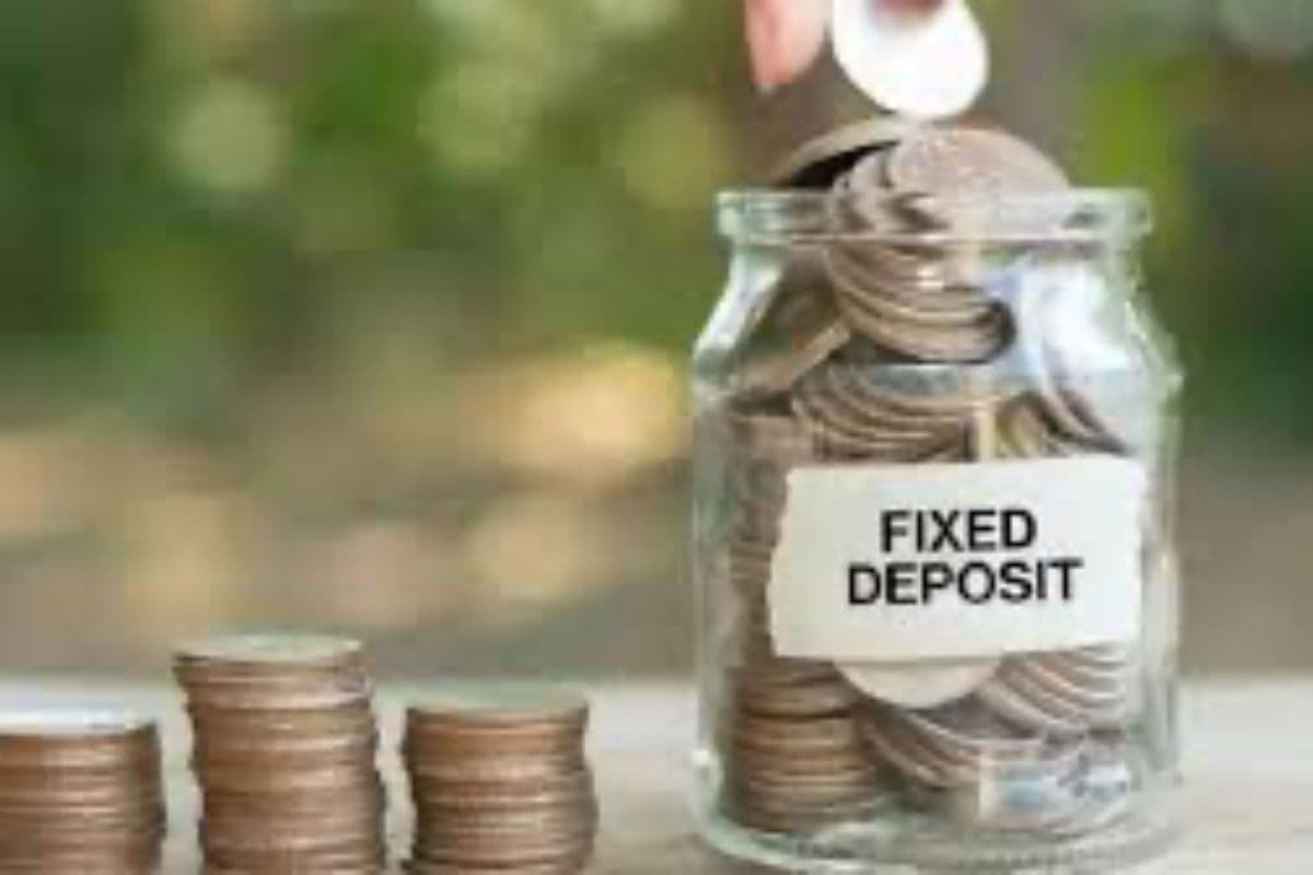 सीनियर सिटीजंस की बल्ले-बल्ले! इन बैंकों में 3 साल की FD पर मिल रहा बढ़िया रिटर्न