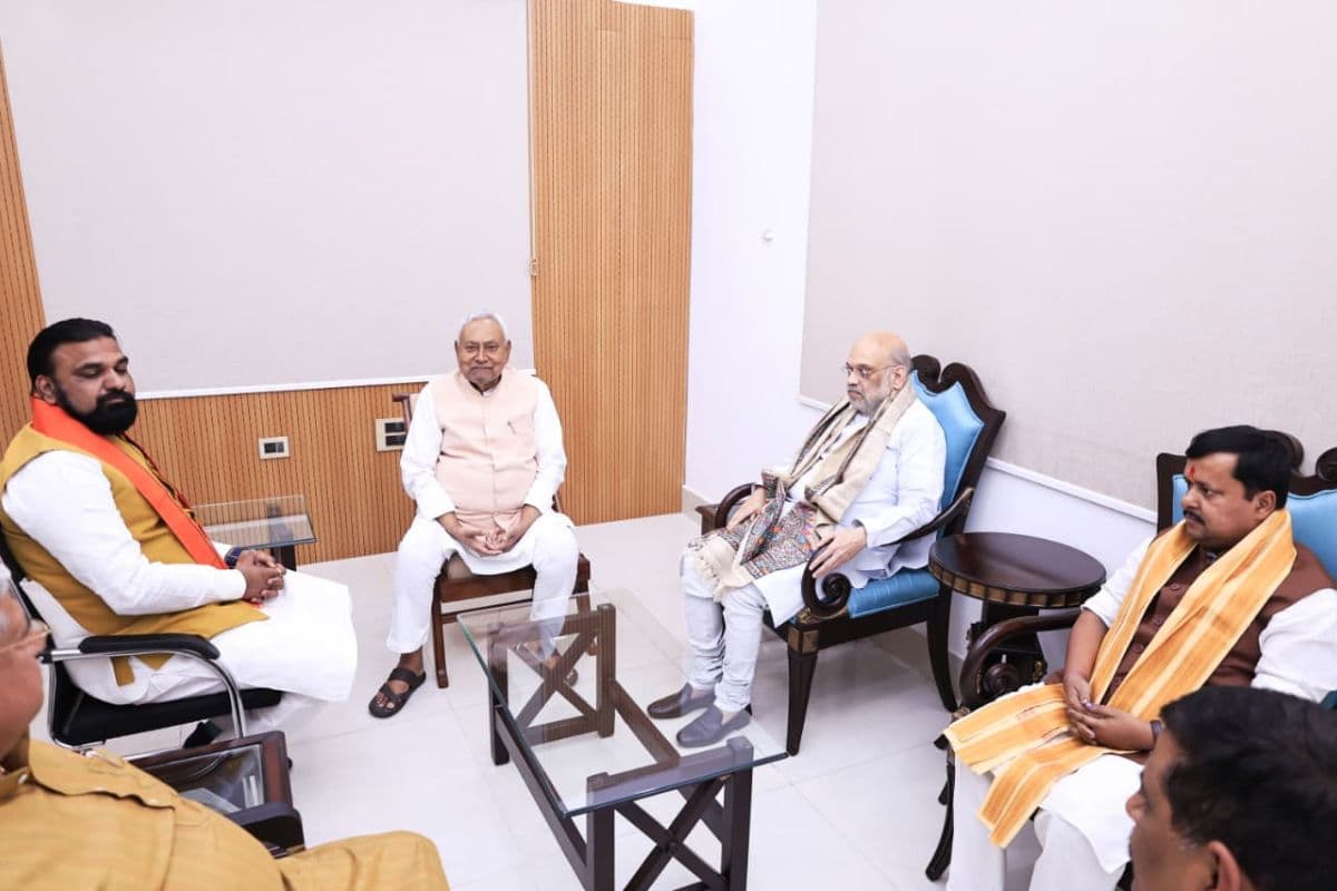 नीतीश के बाद कौन? क्या पहली बार बीजेपी के पास होगी बिहार की कमान, इन नामों पर टिकी नजरें नीतीश के बाद कौन? क्या पहली बार बीजेपी के पास होगी बिहार की कमान, इन नामों पर टिकी नजरें