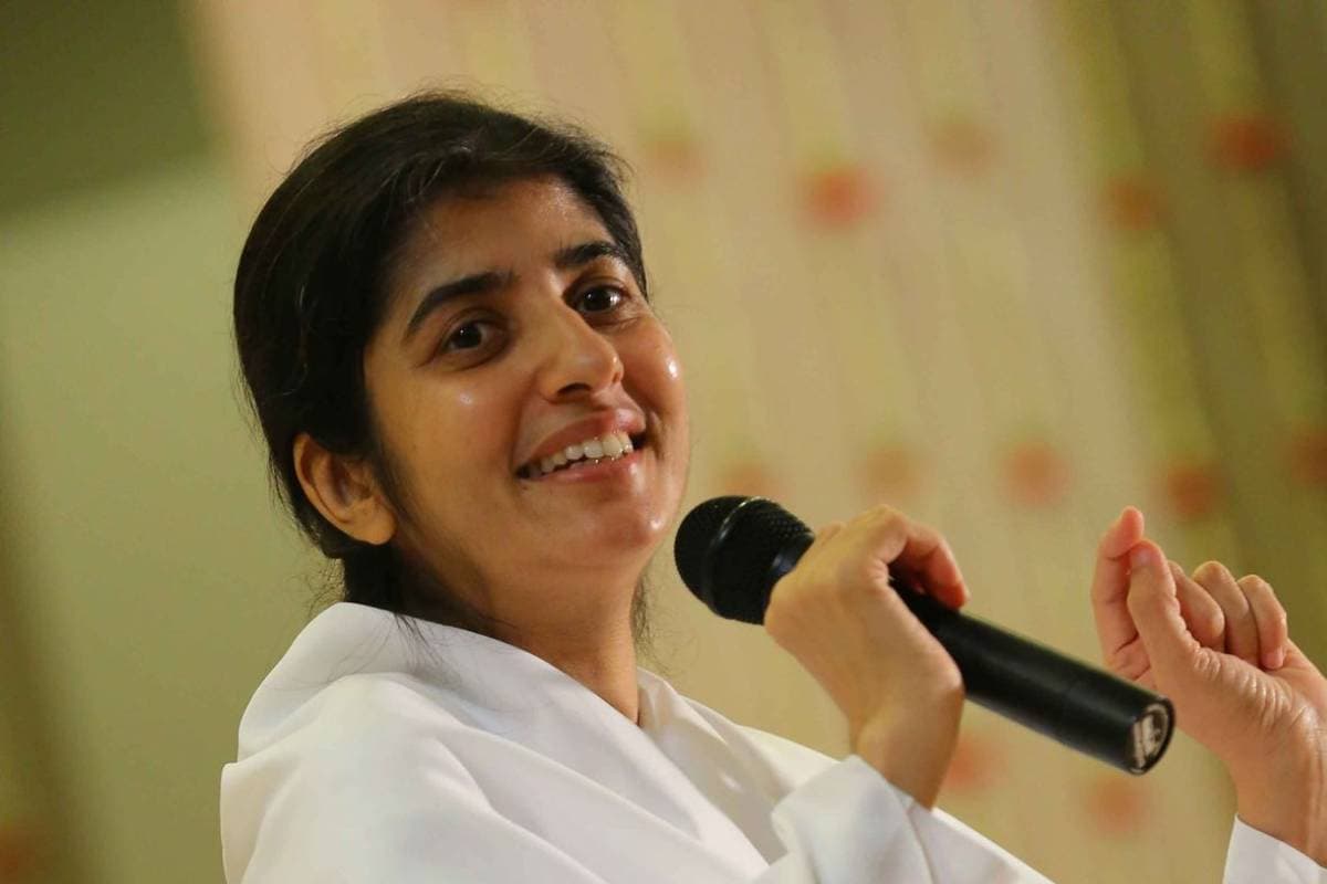 असली पर्सनैलिटी चेहरे से नहीं, आत्मा की शुद्धता से बनती है – बीके शिवानी