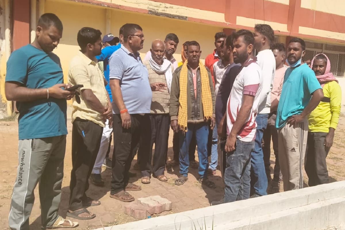 चतरा के लमटा में प्रेमी युगल का शव बरामद, तीन दिनों से थे लापता