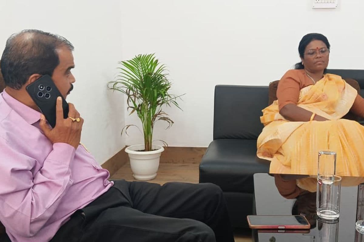 गुमला नगर परिषद कीं अध्यक्ष और प्रशासक भिड़े, SC/ST थाने में शिकायत दर्ज, जानें मामला