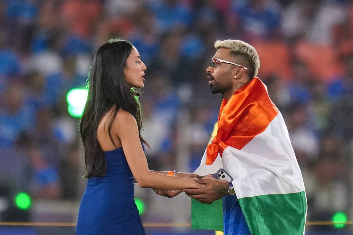 माहिका का डांस देकर माथा पकड़ लेंगे आप