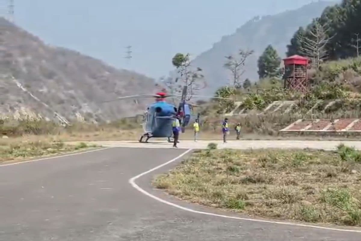 उत्तराखंड के राज्यपाल के हेलीकॉप्टर की इमरजेंसी लैंडिंग, श्रीनगर में उतारना पड़ा