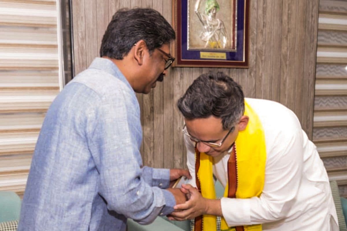 असम में बिना हाथ के चलेगा तीर, झामुमो ने 19 सीटों पर अकेले चुनाव लड़ने का किया ऐलान