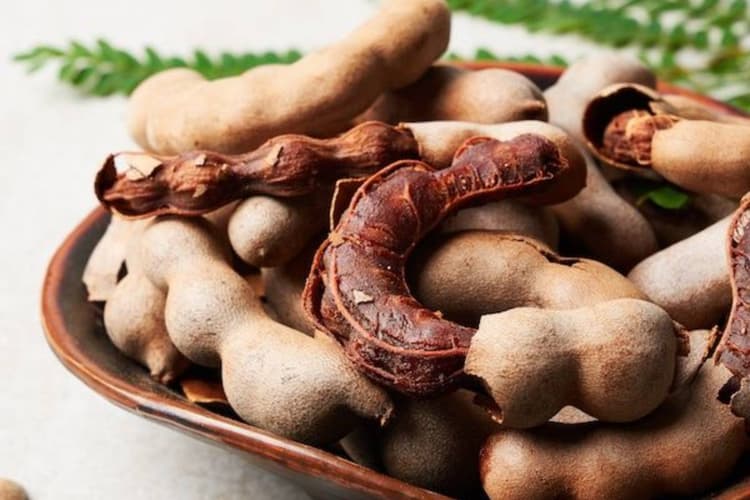 इमली को महीनों तक ताजा रखने के आसान टिप्स, नमक वाला तरीका है सबसे असरदार