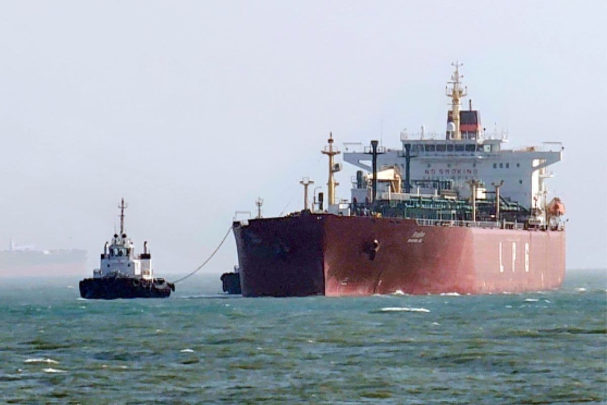 मिडिल ईस्ट क्राइसिस: पेट्रोल पंप और गैस सिलेंडर की कमी की चिंता छोड़ें, सरकार ने उठाए बड़े कदम