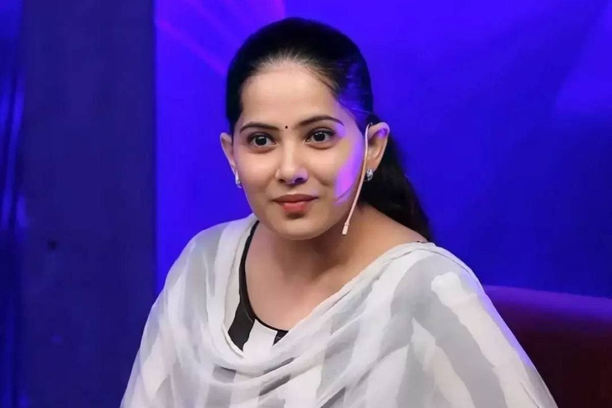 सच्चे और झूठे दोस्त में फर्क पहचानें – जया किशोरी ने बताए सच्चे मित्र चुनने के तरीके