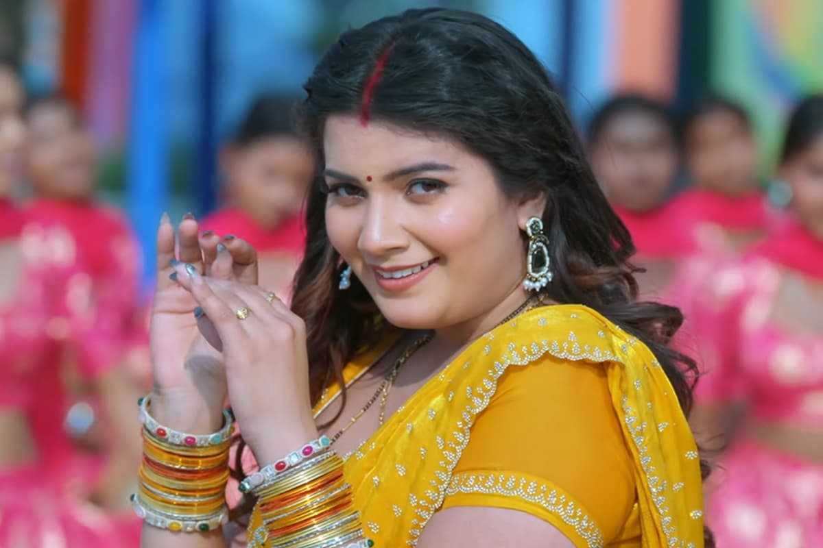 Khushi Kakkar New Bhojpuri Song Khushi Kakkar New Bhojpuri Song