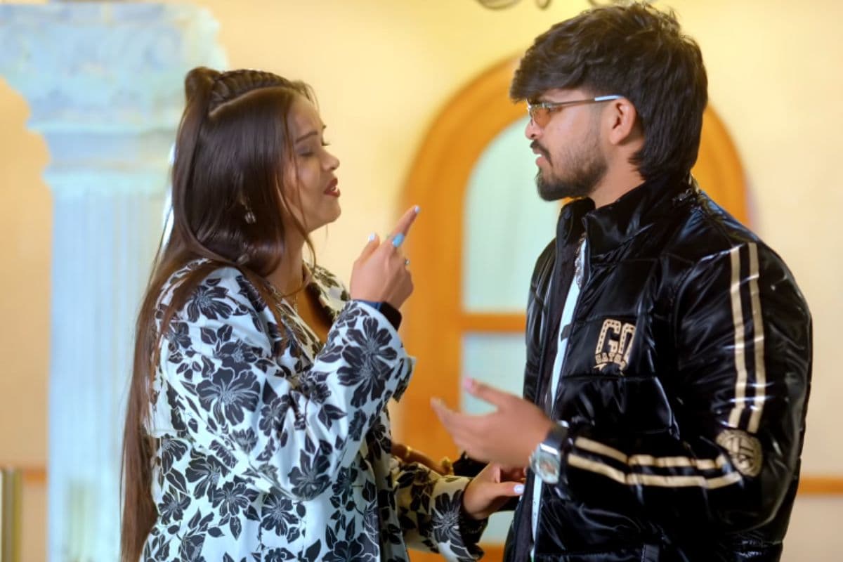 खुशी कक्कड़ का लेटेस्ट ट्रैक 'तोरे के लेत रहियो' रिलीज, वीडियो ने खींचा ध्यान