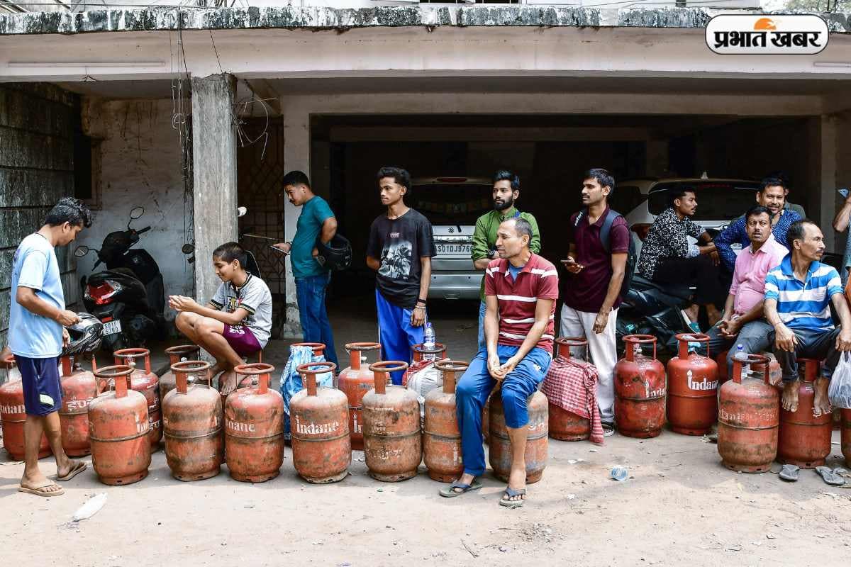 गैस सिलेंडर की किल्लत से रेस्टोरेंट पर संकट, कीमत बढ़ी और मेन्यू बदला