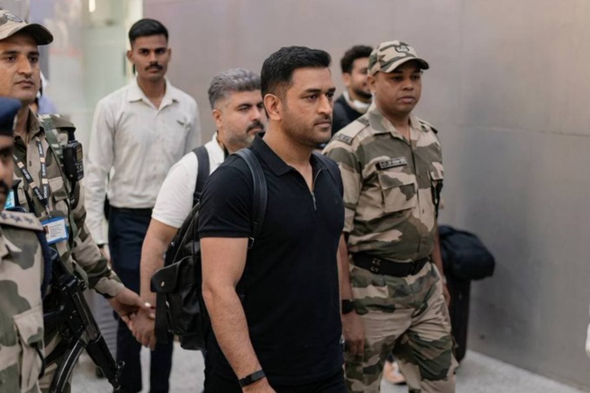 फाइनल में दिखेगा माही वे! टीम इंडिया को सपोर्ट करने अहमदाबाद पहुंचे कैप्टन कूल