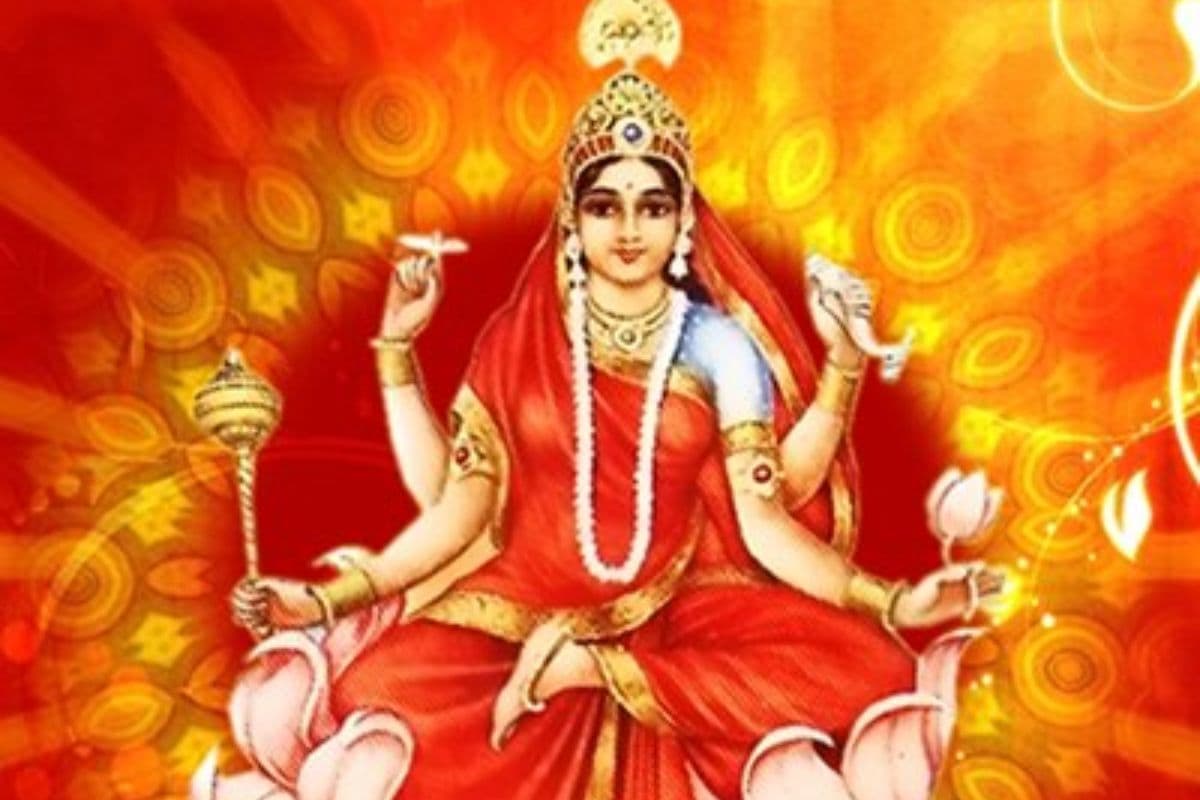 महानवमी पर करें मां सिद्धिदात्री की पूजा, जानें माता का स्वरूप, प्रिय भोग, रंग, मंत्र और फूल