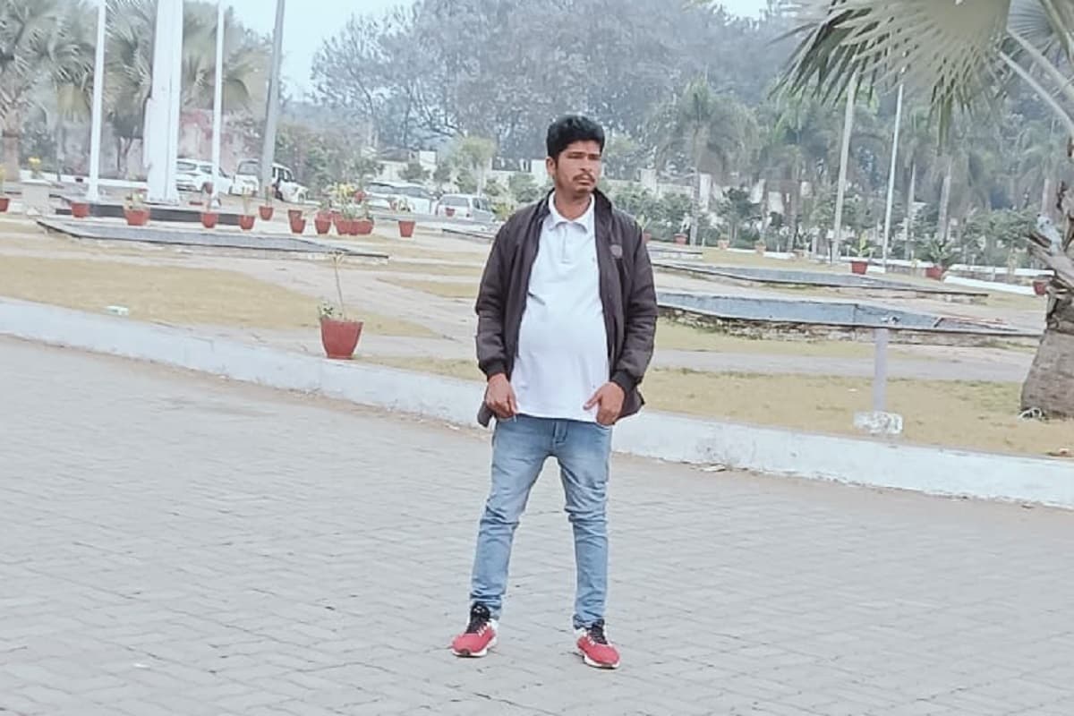 सारंडा में मंडल अध्यक्ष महेंद्र महाकुड़ ने की सेवा की नई शुरुआत, नियुक्ति के साथ ही जनसेवा