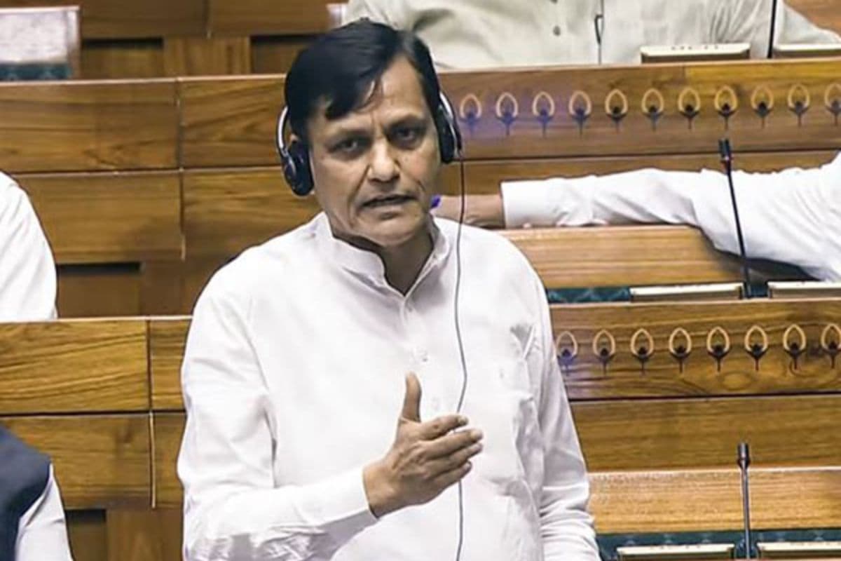 6 साल में हुए 1050 आंतकवादी हमले, 288 जवान शहीद, सरकार ने संसद में दी जानकारी