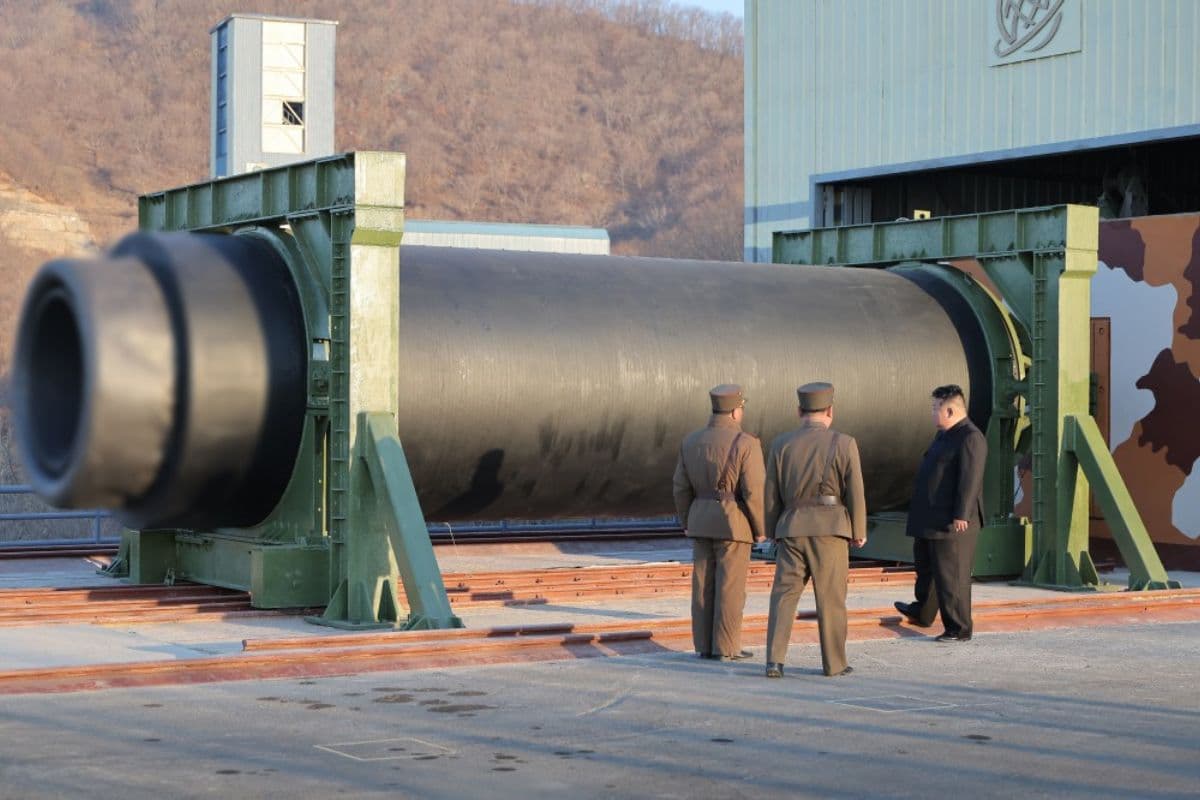 किम जोंग उन ने दिखाई ताकत: अमेरिका तक तबाही मचाने वाले घातक मिसाइल इंजन का टेस्ट