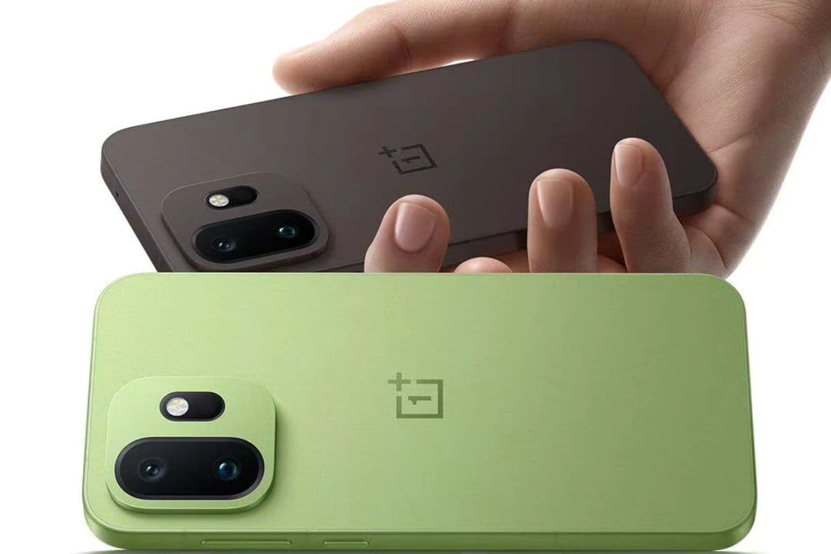 चीन लॉन्च से पहले OnePlus 15T का डिजाइन हुआ टीज, सामने आए ये फीचर्स
