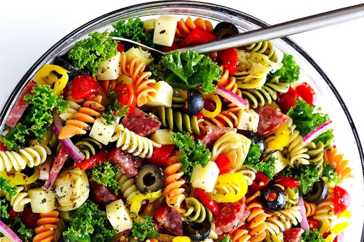 घर पर बनाएं शेफ रणवीर बरार स्टाइल समर पास्ता सलाद रेसिपी