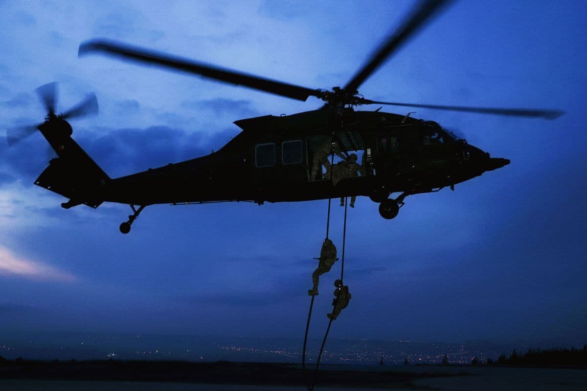 फारस की खाड़ी में कतर का मिलिट्री हेलीकॉप्टर क्रैश, सभी 7 लोगों की मौत