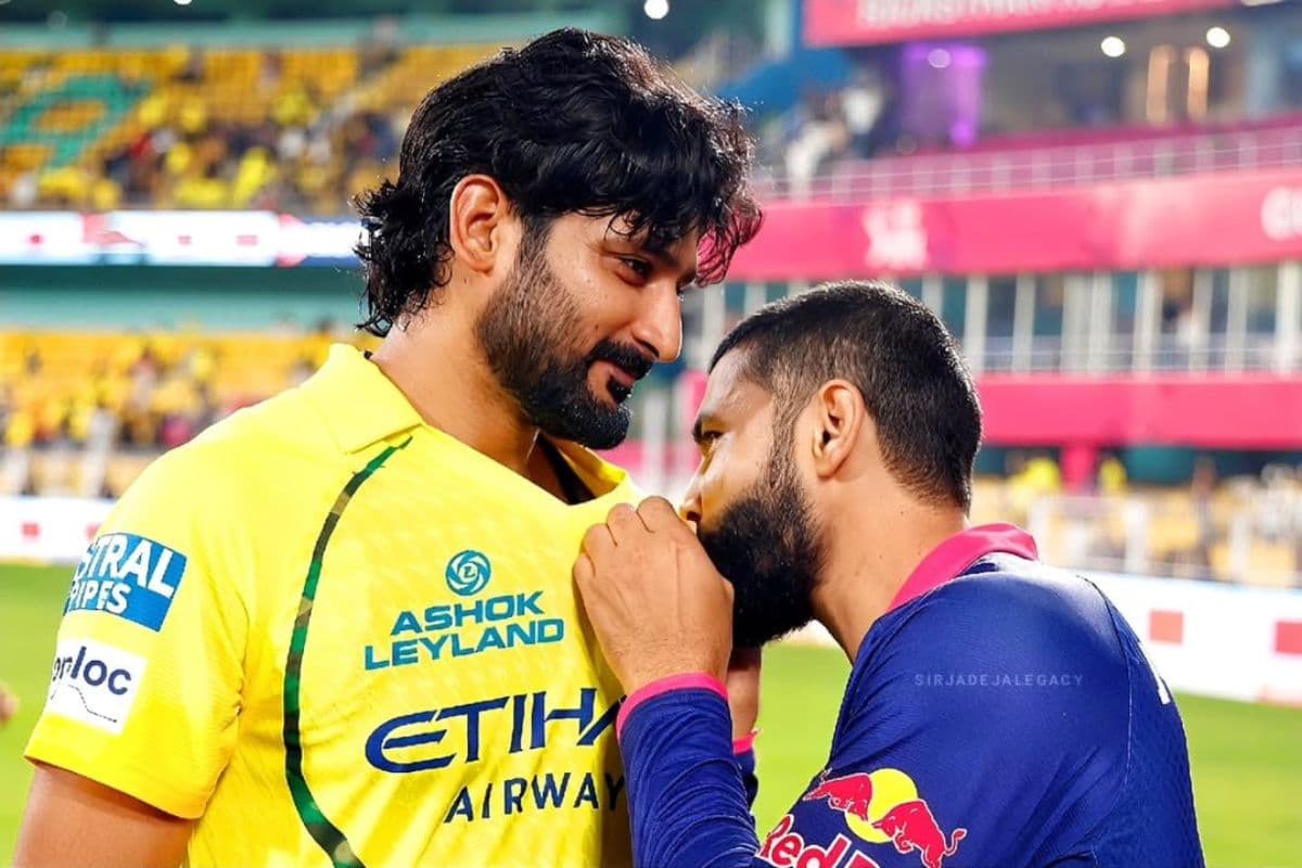 तेरा-मेरा साथ रहे…CSK के बैज को चूमते नजर आए ‘सर जडेजा’ कैमरे में कैद हुआ इमोशनल मोमेंट