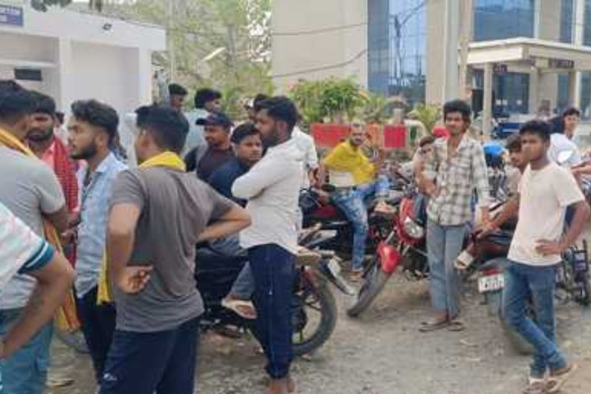 Sahibganj: सगाई की तैयारी के बीच उठी बेटे की अर्थी, पूरे गांव में पसरा मातम