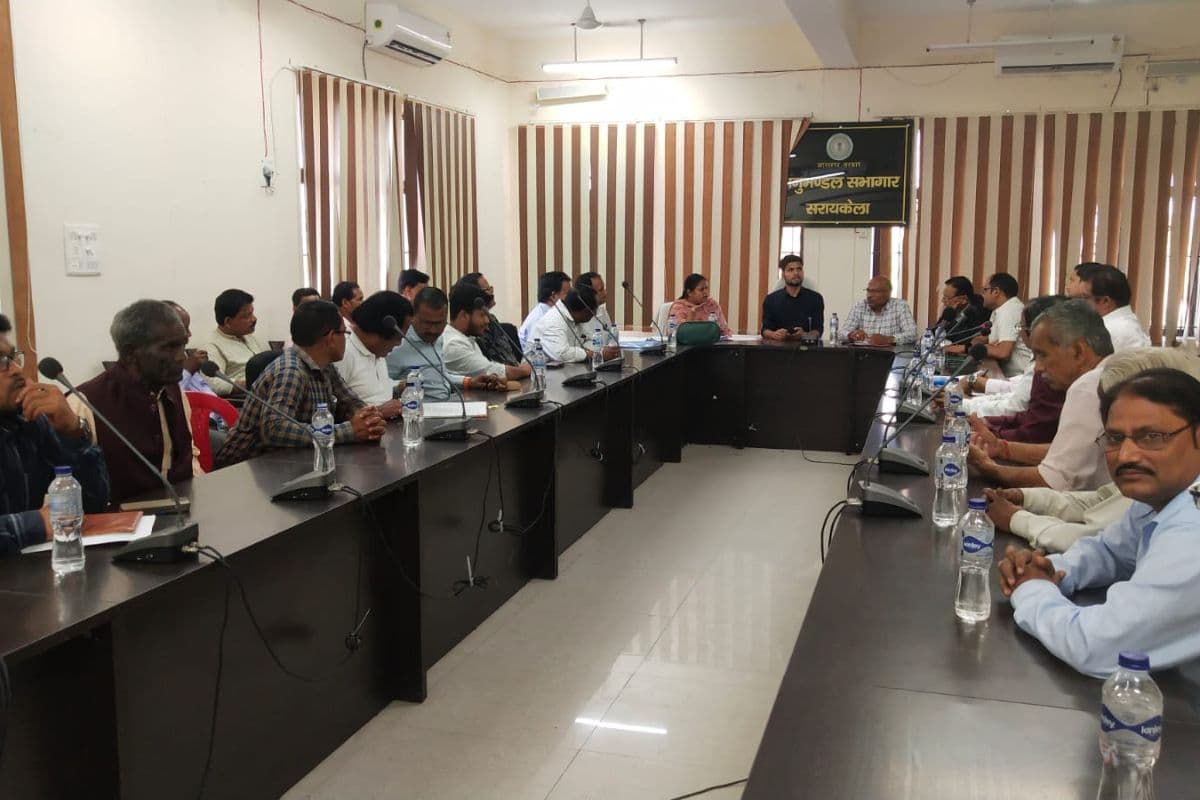 सरायकेला में 'छऊ महोत्सव' का शंखनाद, 11 से 13 अप्रैल तक सजेगा राजकीय मंच, पद्मश्री कलाकारों का होगा सम्मान