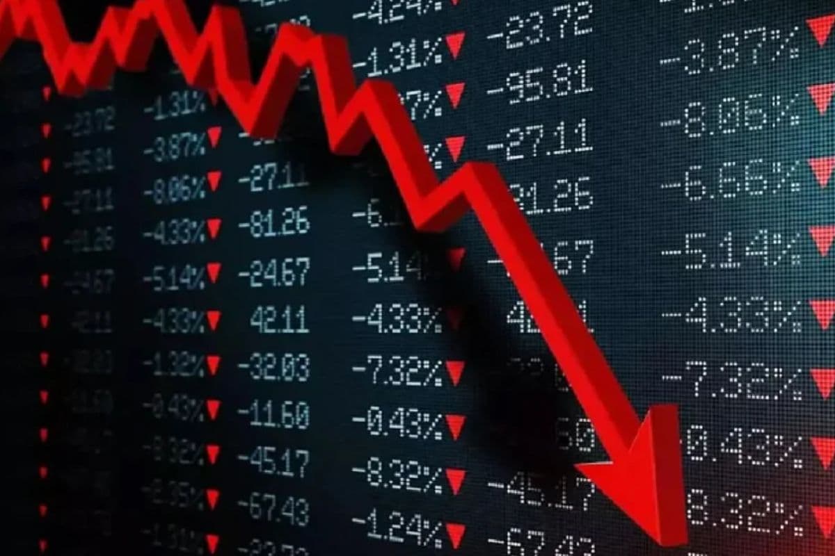 निफ्टी 24,000 के नीचे और 1300 अंक टूटा सेंसेक्स, इंवेस्टर्स के अरबों रुपए डूबे