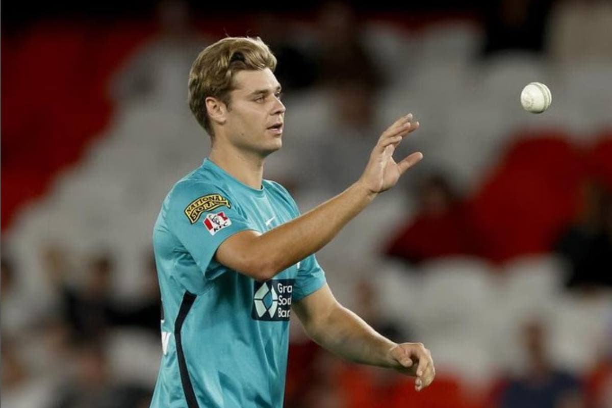 फिर एक खिलाड़ी ने PSL को छोड़ पकड़ा IPL का हाथ, CSK में ली इस गेंदबाज की जगह