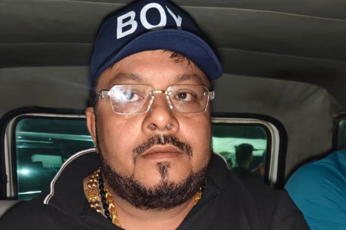 राजद के पूर्व सांसद प्रभुनाथ सिंह के भतीजे सुधीर सिंह शराब के नशे में गिरफ्तार, पुलिस से बदतमीजी का भी आरोप