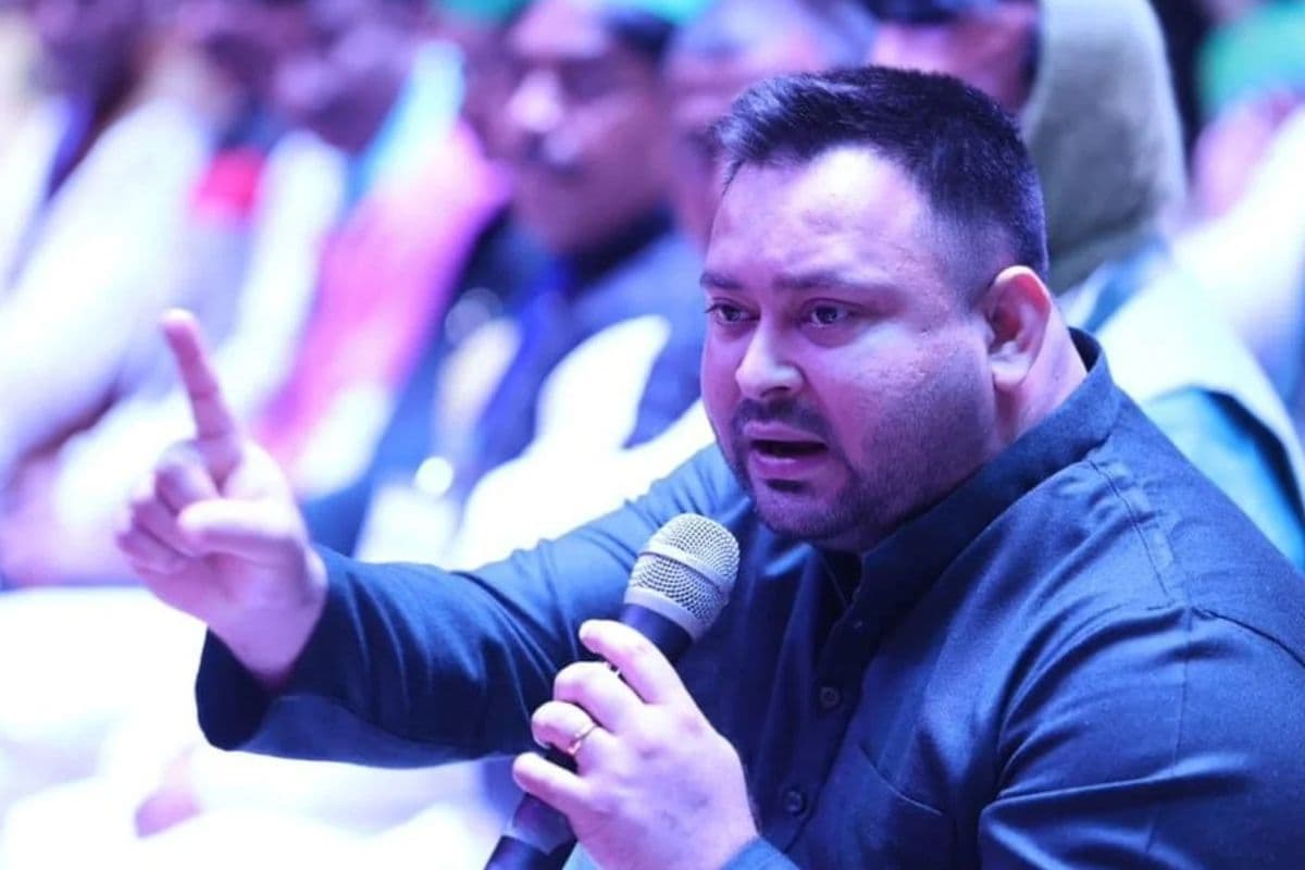 बिहार में वीडियो पर विवाद बढ़ा, तेजस्वी यादव के खिलाफ शिकायत, AI एडिट का आरोप लगा