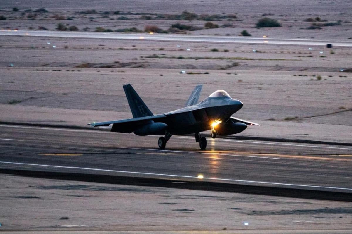 इराक में क्रैश हुआ अमेरिकी सेना का विमान, 4 क्रू मेंबर्स की मौत