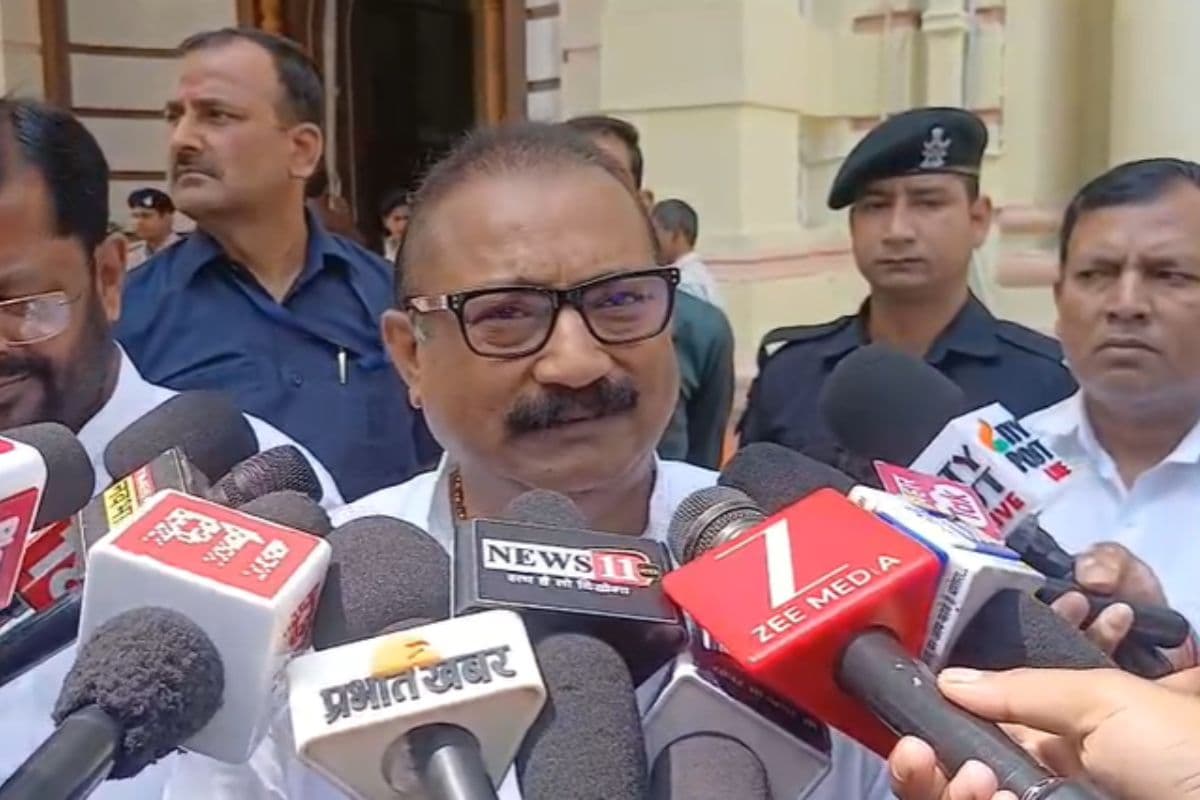 Minister Ashok Choudhary became emotional