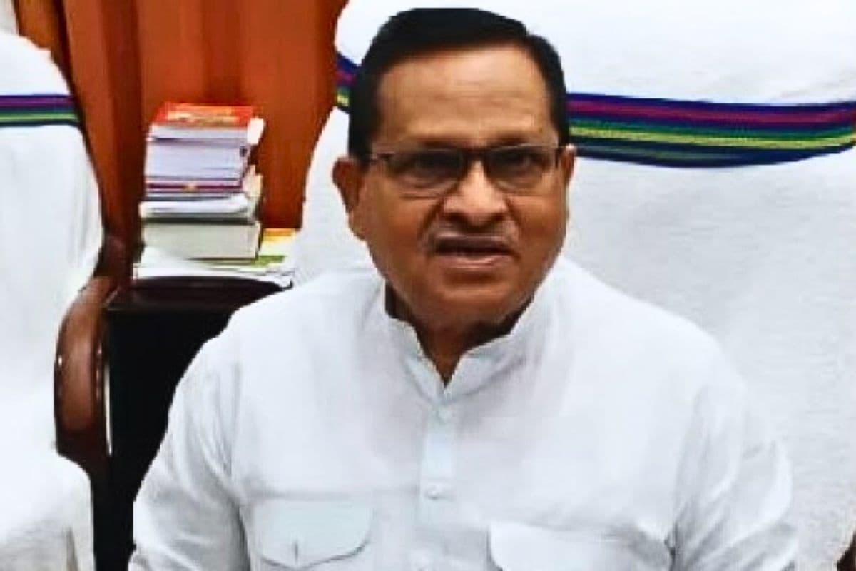 शराबबंदी पर सवाल सुनते ही भड़के बिहार विधान परिषद के सभापति, पत्रकारों से बोले- पीने का मन है क्या?