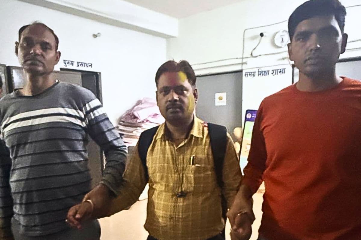 बिहार में 5 लाख घूस लेते इंजीनियर गिरफ्तार, 57 लाख की योजना में 10% कमीशन का खेल उजागर