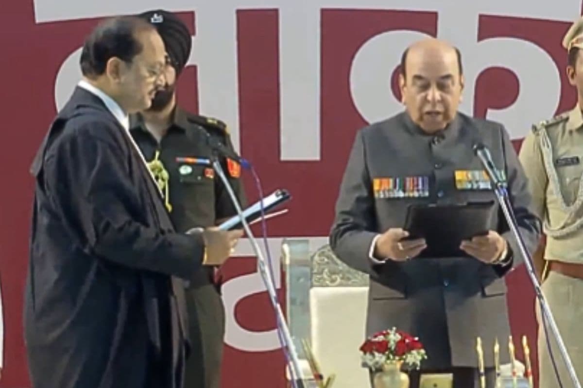 बिहार के नए गवर्नर सैयद अता हसनैन ने लोक भवन में ली शपथ, सीएम नीतीश समेत कई मंत्री रहे मौजूद