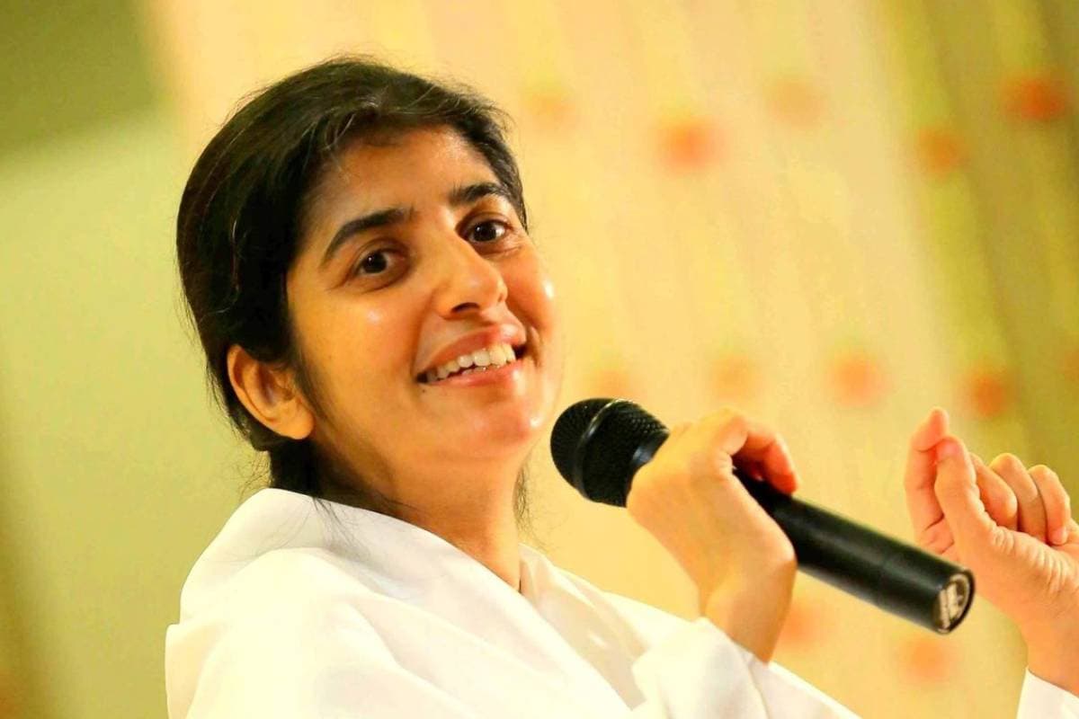 मन को मजबूत बनाने के लिए पढ़ें बीके शिवानी के 6 पॉजिटिव थॉट्स जो बदल देंगे आपकी लाइफ