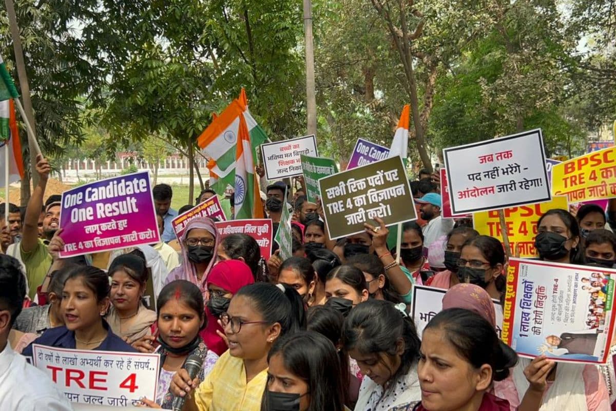 पटना में सड़क पर उतरे TRE-4 कैंडिडेट्स, 'वैकेंसी जारी करो' के लगाए नारे, BPSC ने बातचीत के लिए बुलाया