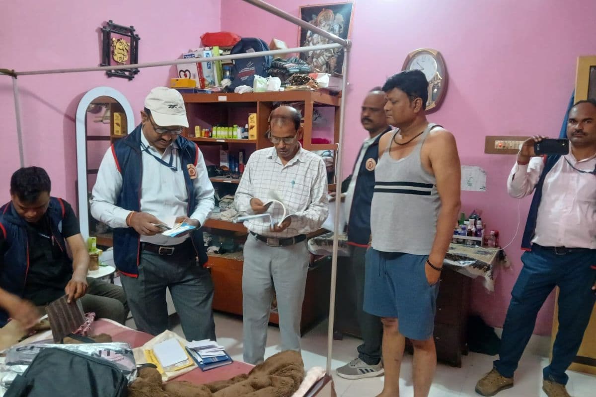 Raid In Bihar EOU action 2 public servants Raid In Bihar EOU action 2 public servants