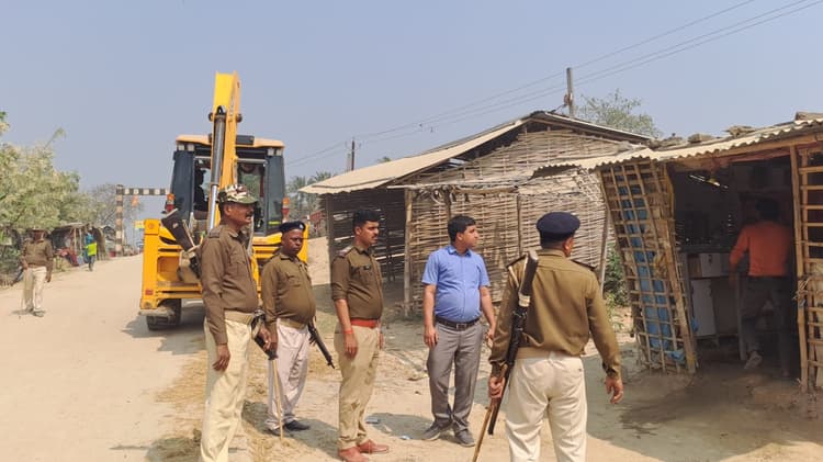 सीएम के संभावित दौरे को लेकर अलर्ट मोड में प्रशासन, हटाया अतिक्रमण