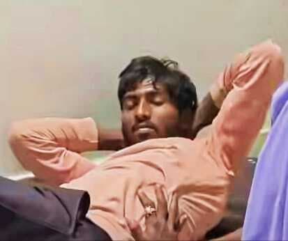 बाइक टक्कर से युवक घायल, रेफर