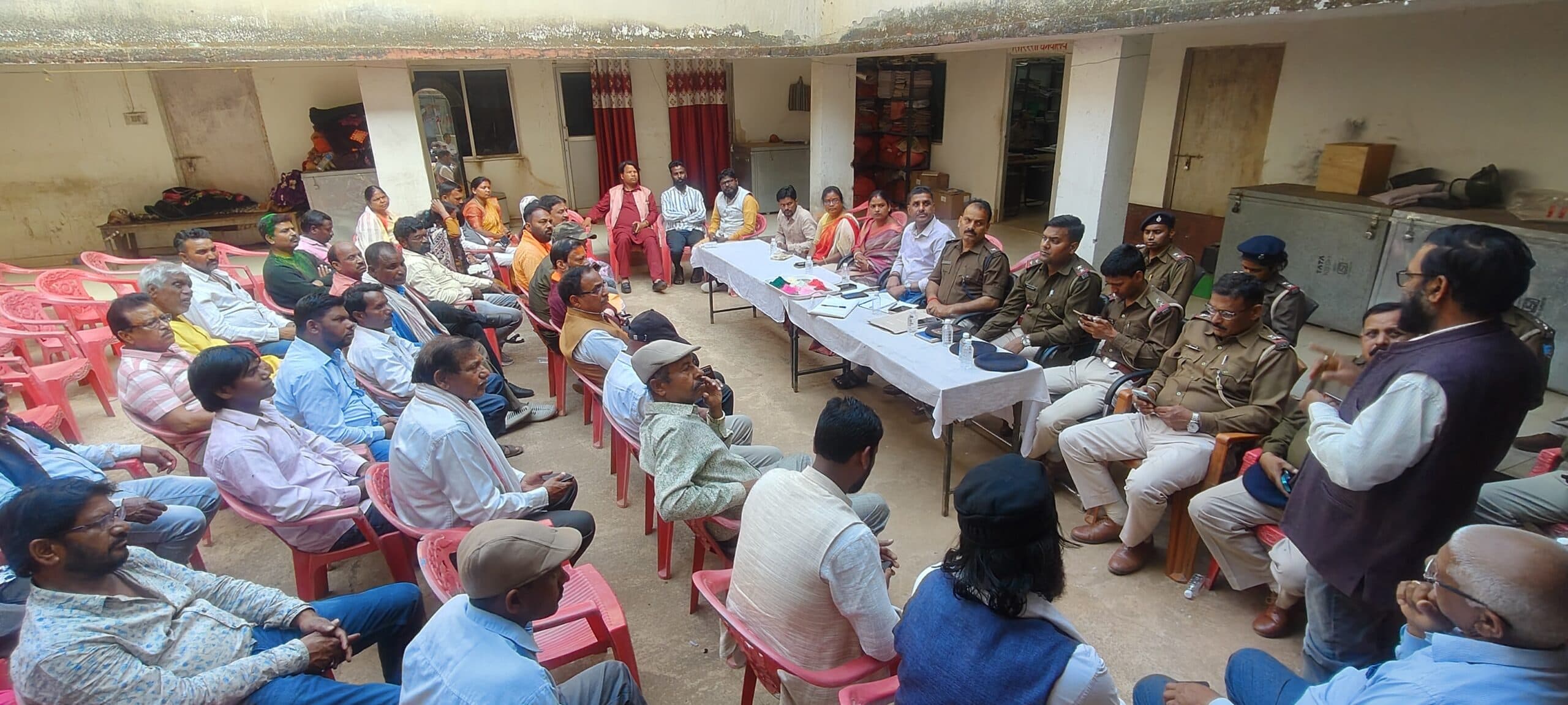 होली, ईद व सरहुल को लेकर शांति समिति की बैठक