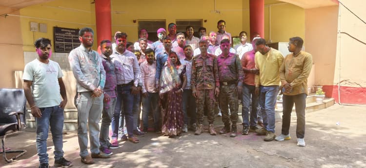 सोनाहातू थाना परिसर में शांति समिति की बैठक