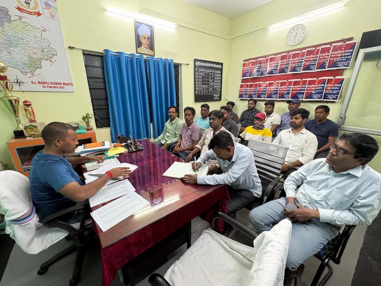 सुरक्षा को लेकर मंदिर परिसर में सीसीटीवी लगाये कमेटी : थाना प्रभारी