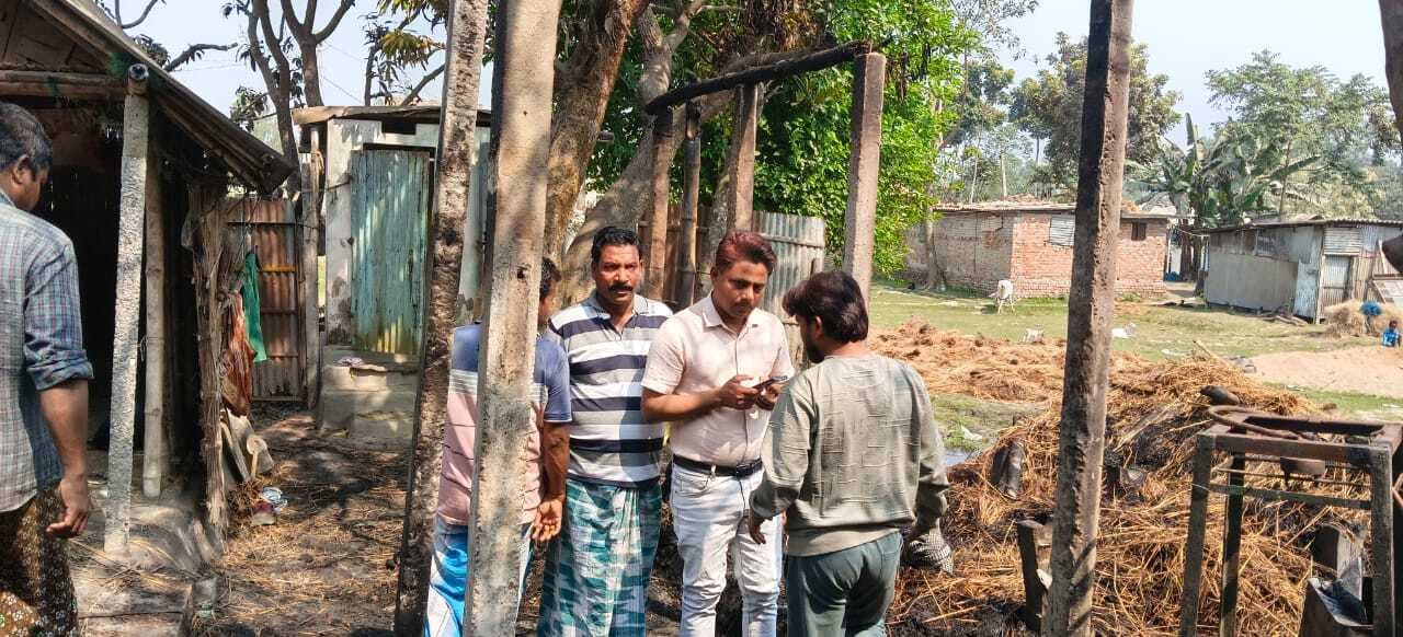 मथुरापुर गांव में भीषण अग्निकांड में आठ घर राख