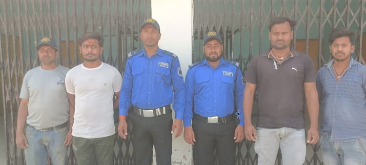 Giridih News :मिर्जागंज स्टेडियम के सुरक्षा कर्मियों को तीन माह से नहीं मिला मानदेय, मायूसी