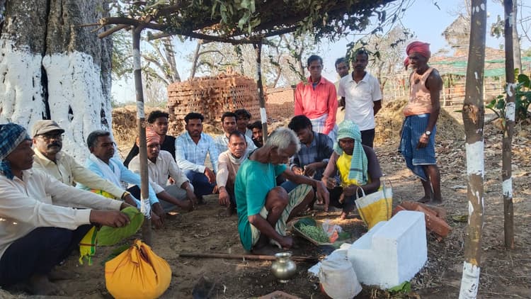 Bokaro News : चैनपुर में सरहुल पूजा महोत्सव मना