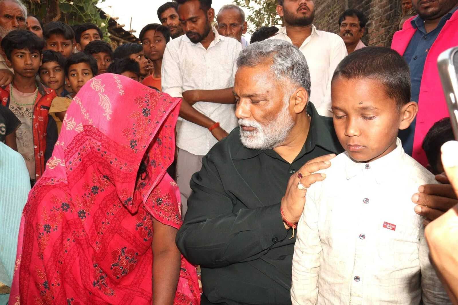 बनमनखी में शोकाकुल परिवारों से मिले सांसद, ढाढ़स बंधाया