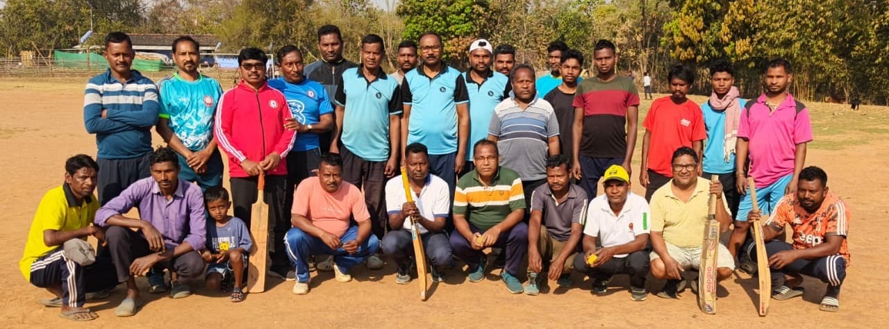 Chaibasa News : फाइनल में नीचे टोली को हराकर बासाटोली विजेता