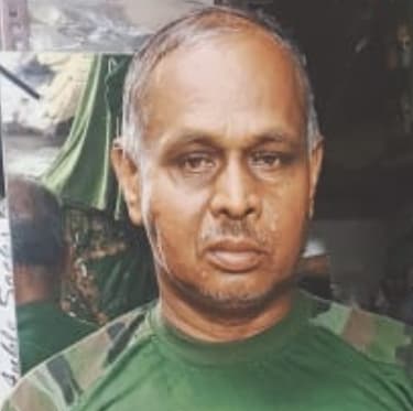 Giridih News :रेल लाइन पर गिरने से चौकीदार की मौत