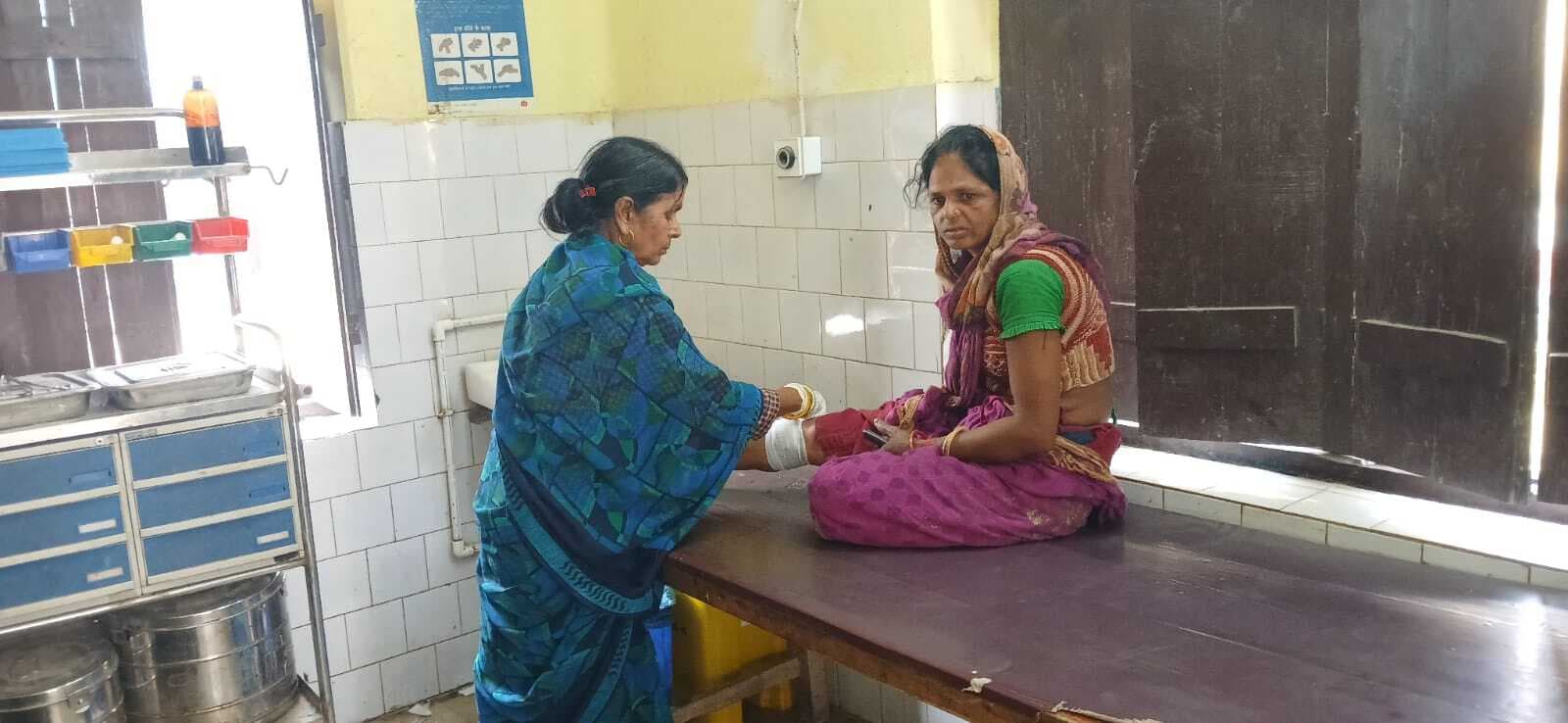 घरेलू विवाद में शराबी पति ने पत्नी को पीटा